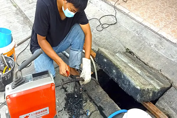 Thông cống nghẹt Đồng Tháp gọi 032.614.0918 1 dịch vụ thông cống nghẹt Đồng Tháp
