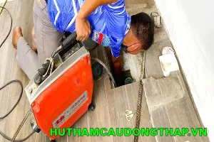 thông bồn cầu Tam Nông