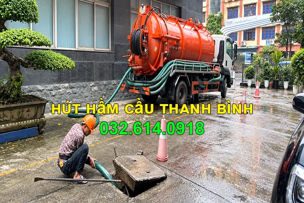 Hút hầm cầu Thanh Bình Đồng Tháp - Gọi 032.614.0918 2 Thi công hút hầm cầu Thanh Bình